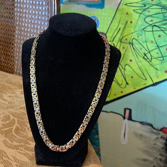 Used necklace - Picture 1 of 11